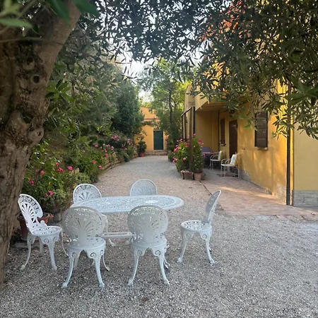 Apartment Fattoria Del Colle By Enrico
